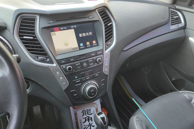 Used Hyundai Santa Fe 2017 2.0T Automatic Two-Wheel Drive Smart Version 7 Seats