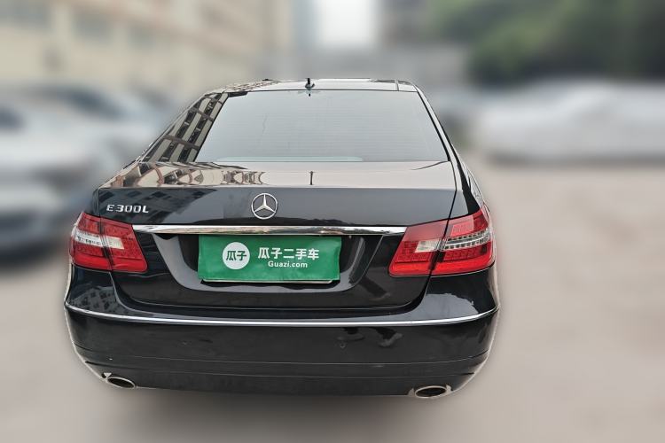 Used Mercedes-Benz E-Class 2010 E 300 L Fashion Model
