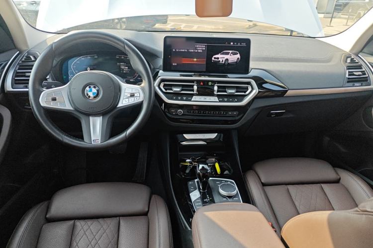 Used BMW X3 2023 xDrive25i M Sport Package Interior 2
