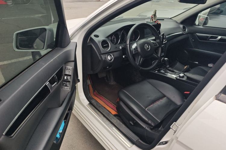 Used Mercedes-Benz C-Class 2013 C 180 Classic Grand Edition
