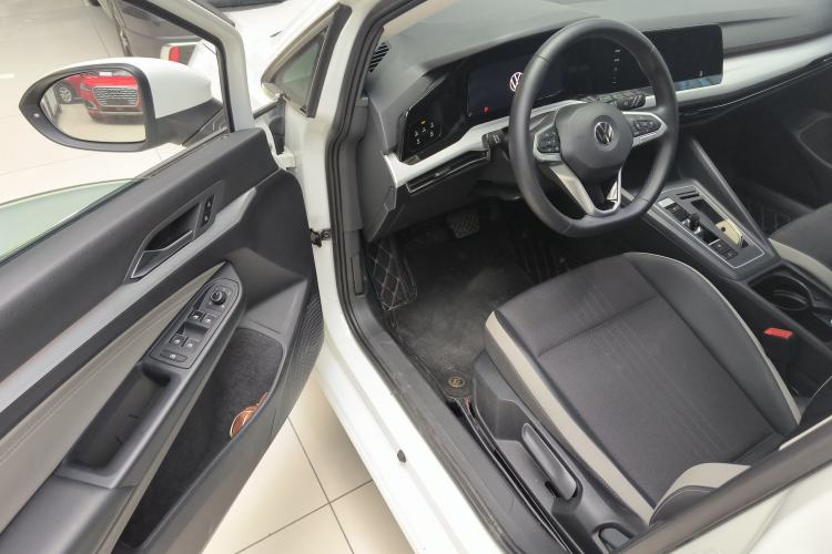 Used Volkswagen Golf 2023 280TSI DSG Pro Driver Seat