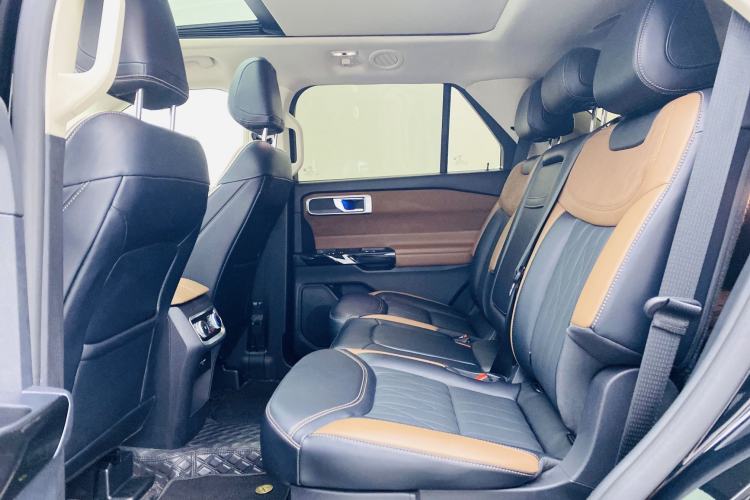 Used Ford Explorer 2023 EcoBoost 285 Four-Wheel Drive Titanium Edition 7-Seater