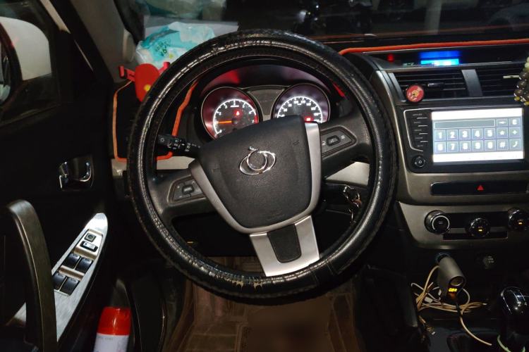 Used Geely Auto GX7 2015 Classic Edition 1.8L Manual Elite Model China V Standard Steering Wheel