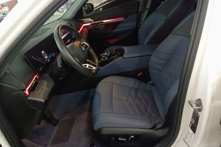 Used BMW 5 Series 2024 530Li Luxury Edition M Sport Package Left Front Seat