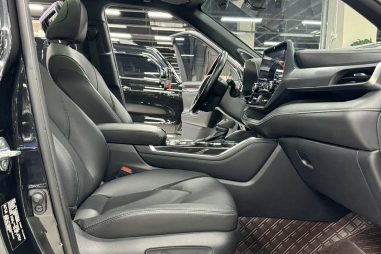 Used Toyota Crown Kluger 2021 2.5L HEV Four-Wheel Drive Flagship Edition Right Front Seat