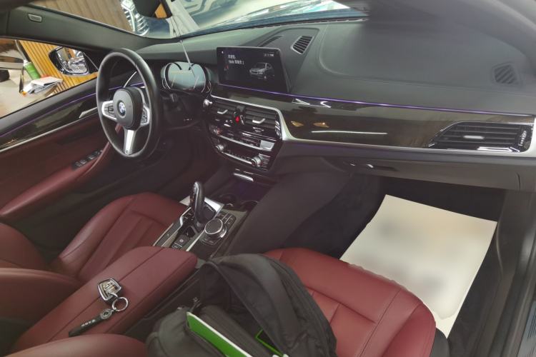 Used BMW 5 Series 2018 Restyled 530Li Leading Edition M Sport Package
