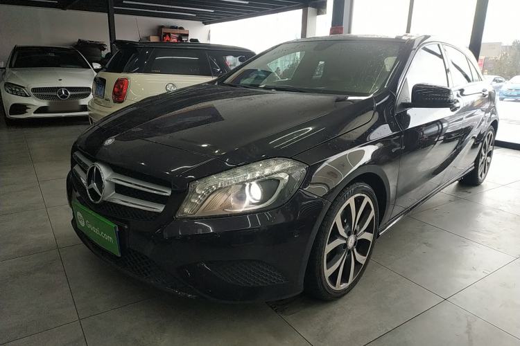 Used Mercedes-Benz A-Class (Import) 2015 A 200 Fashion Model