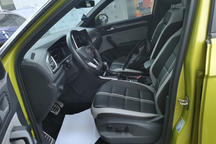 Used Volkswagen T-ROC 2023 300TSI DSG Two-Wheel Drive Starlight Edition
