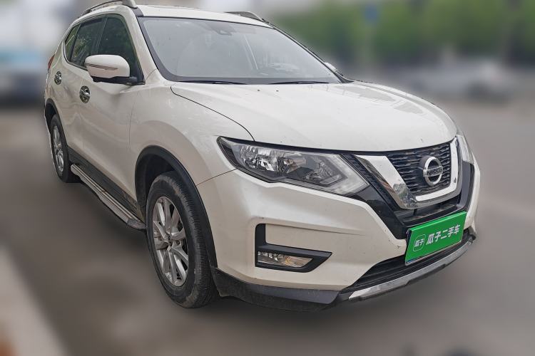 Used Nissan X-Trail 2019 2.0L CVT Comfort Edition 2WD Front Right 45 Deg
