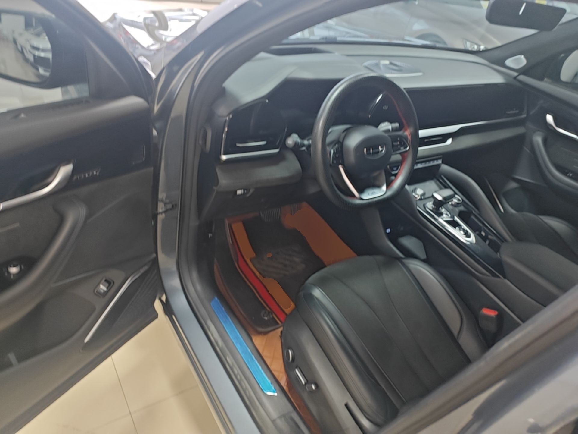 Geely Auto Monjaro L 2024 2.0TD High-Power Automatic Two-Wheel Drive Skyline Edition — снимка 18
