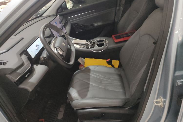 Used Geely Galaxy L6 2025 EM-i 140km Starship Edition
