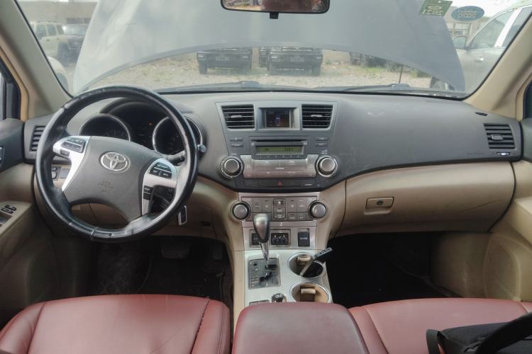 Used Toyota Highlander 2012 2.7L Two-Wheel Drive 7-Seater Luxury Edition