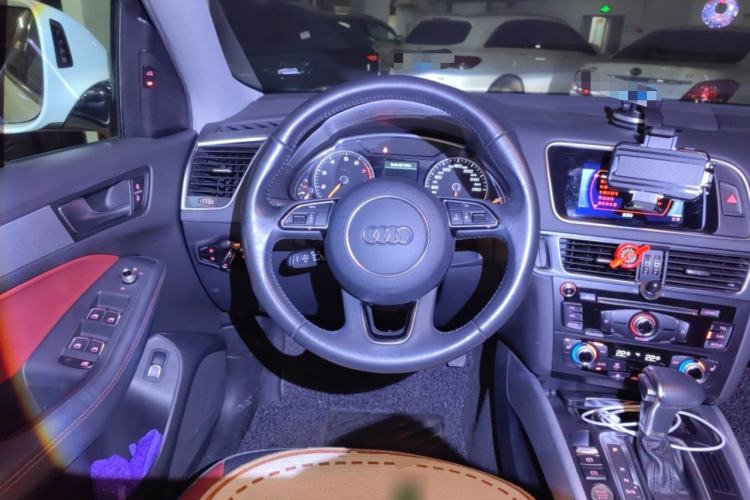 Used Audi Q5 2017 Plus 40 TFSI Technology Model