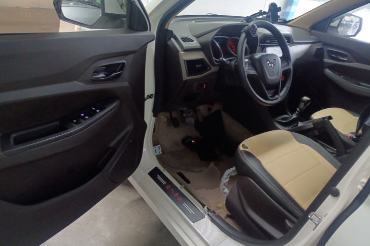 Used Wuling Hongguang 2021 1.5L S Standard Version LAR
