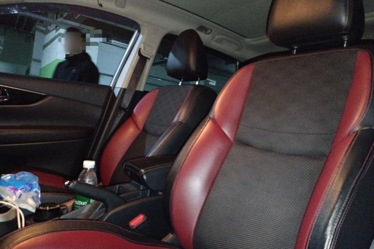 Used Nissan Qashqai 2016 2.0L CVT Luxury Edition Left Front Seat