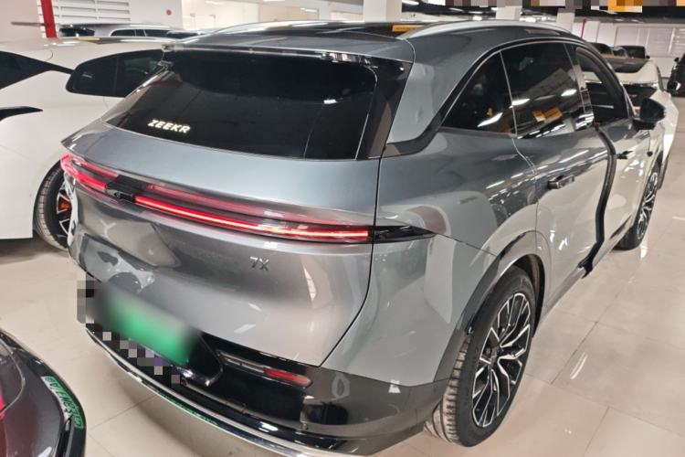 Used Zeekr 7X 2025 100 kWh Long-Range Rear-Wheel Drive with Intelligent Driving Features Rear Right 45 Deg