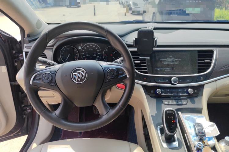 Used Buick LaCrosse 2018 28T Avenir
