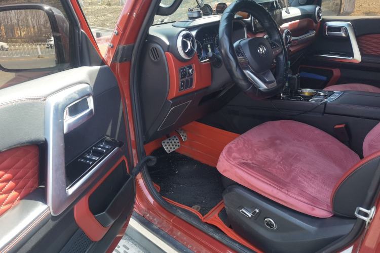 Used BAIC Off-Road BJ40 2019 2.0T Automatic Four-Wheel Drive Urban Hunter Edition Flagship Model China V Emission Standard Driver Seat