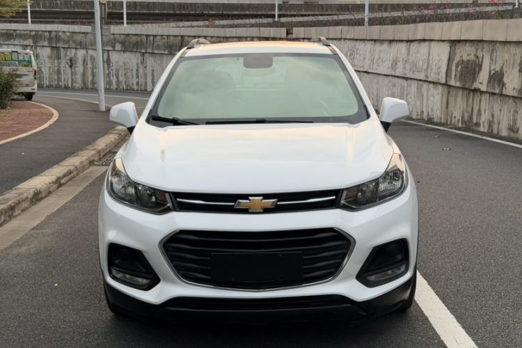 Used Chevrolet Trax 2017 1.4T Automatic Two-Wheel Drive Comfort Version Exterior 4