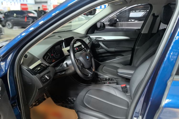 Used BMW X1 2018 sDrive18Li Fashion Model Interior 3