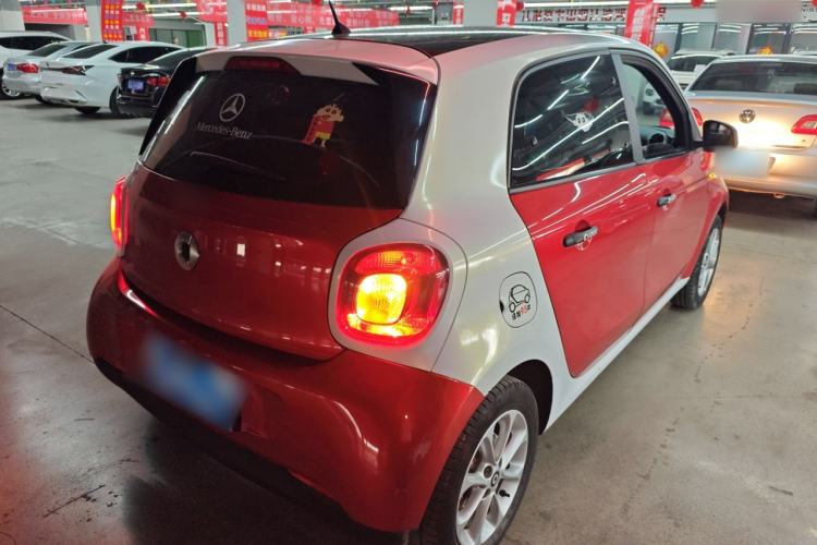 Used smart forfour 2018 1.0L 52 kW Dynamic Edition Rear Right 45 Deg