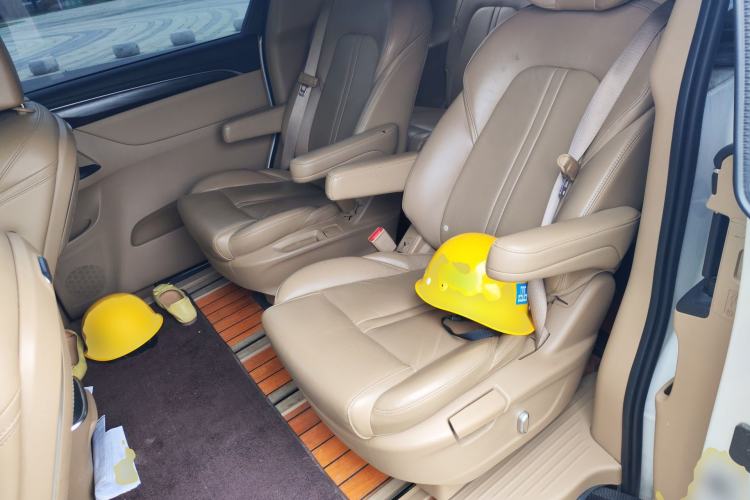 Used Buick GL8 2020 ES Land Cruiser 653T Luxury Edition Left Rear Seat