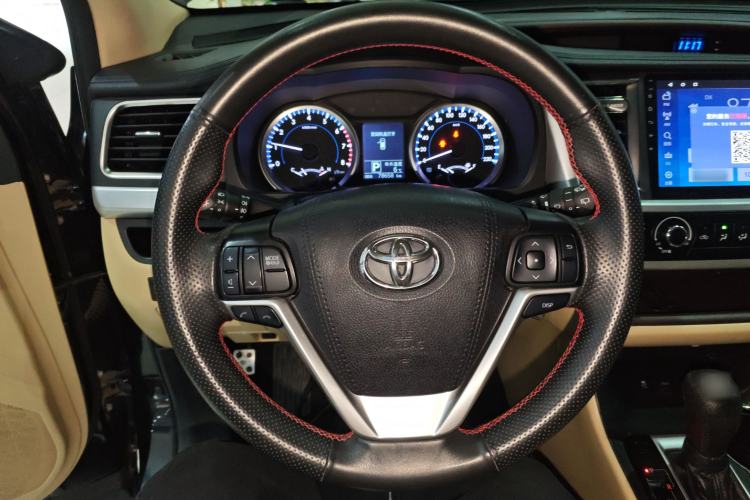 Used Toyota Highlander 2018 2.0T Two-Wheel Drive Elite Edition 5 Seats Emission Standard China V
