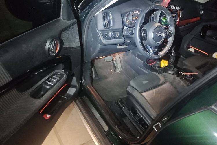 Used MINI Countryman 2018 1.5T COOPER Artist