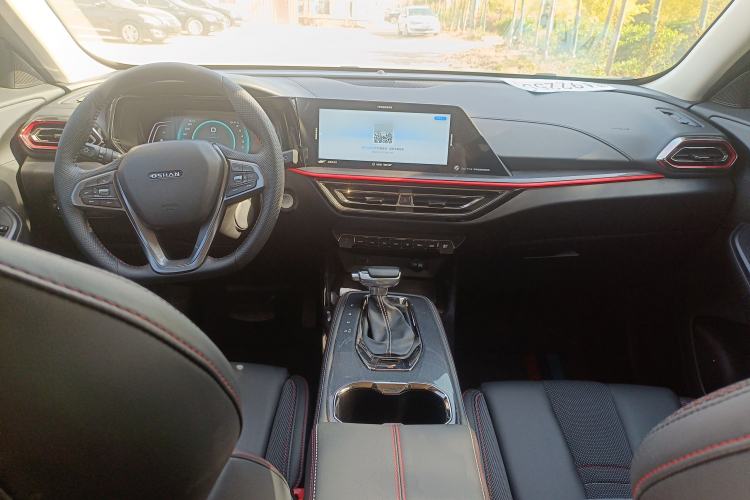 Used CHANGAN OSHAN X5 2021 1.5T DCT Prestige Edition Center Console