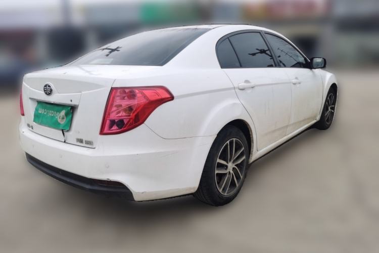 Used Bestune B50 2013 1.6L manual luxury version
