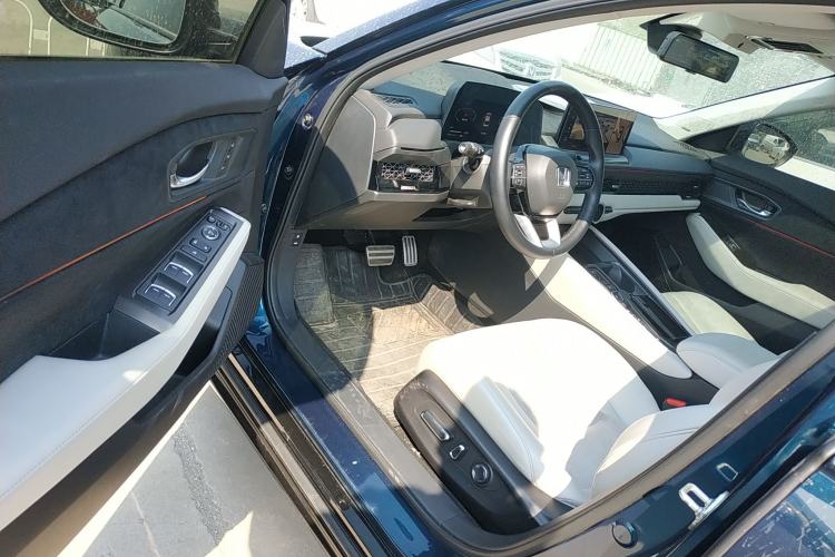 Used Honda Accord New Energy 2023 2.0L ePHEV Flagship Edition Driver Seat