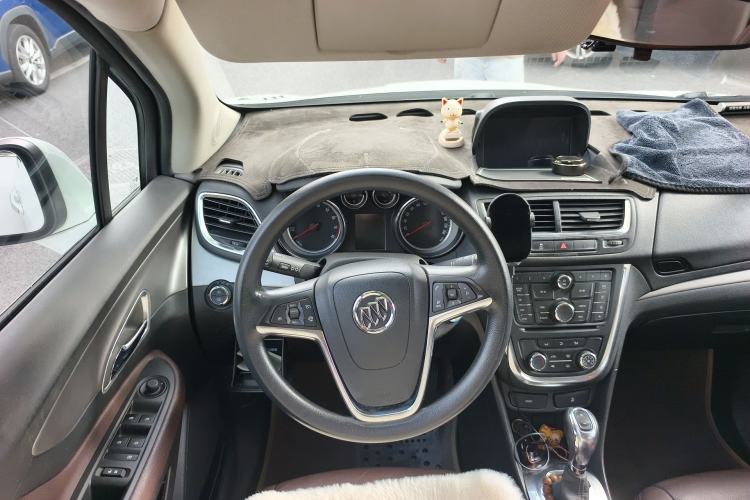 Used Buick Encore 2015 1.4T Automatic Two-Wheel Drive Urban Elite Version
