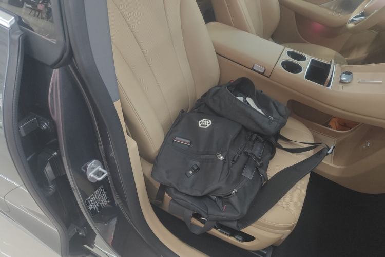 Used Hima Luxeed R7 2026 Model Range-Extending Ultra