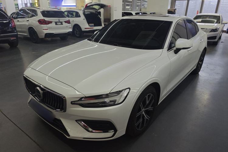 Used Volvo S60 2025 B4 Zhiyi Luxury Edition