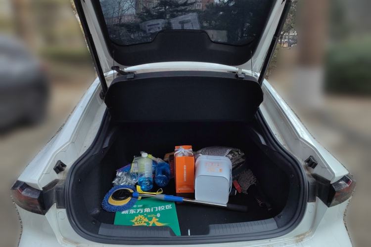 Used Changan UNI-V 2023 1.5T Premium Model
