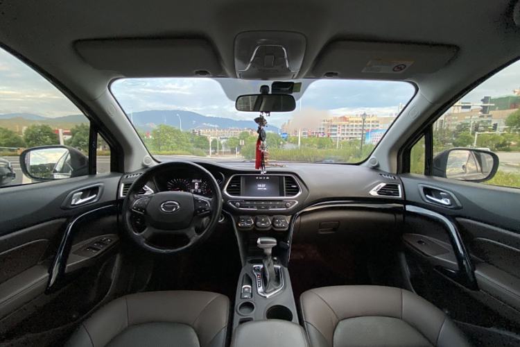 Used GAC Trumpchi GS4 2017 235T Automatic Two-Wheel Drive Luxury Smart Connectivity Version