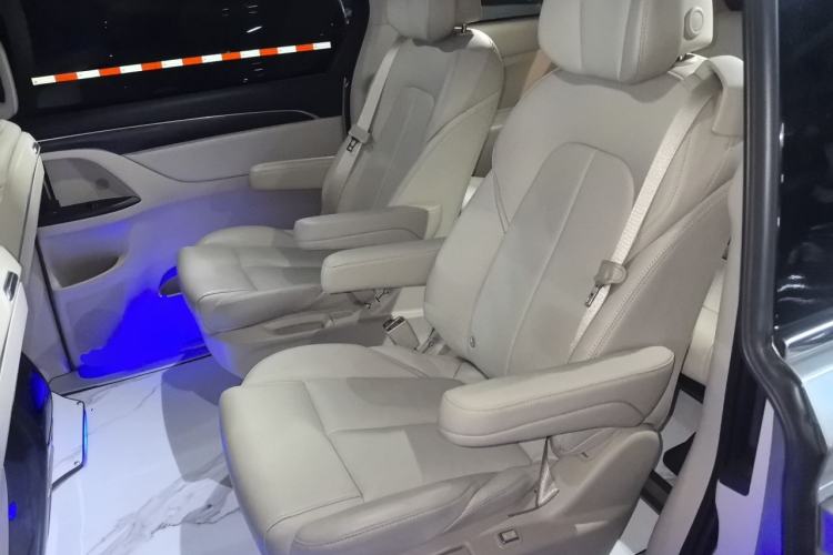 Used Buick GL8 2023 ES Lu Zun Deluxe Model
