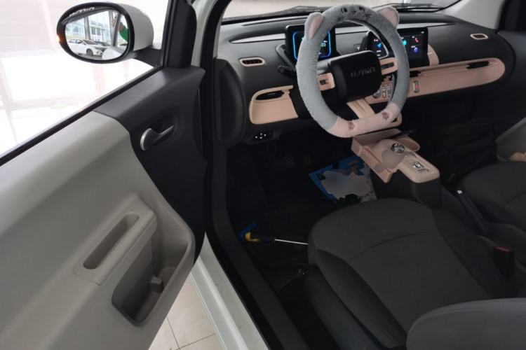 Used CHANGAN NEVO Lumin 2022 301km Honey-Sweet Version
