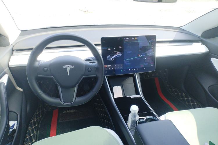 Used Tesla Model 3 2020 Refreshed Version Long-Range Rear-Wheel Drive Center Console