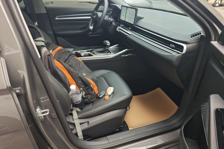 Used Geely Auto Emgrand 2023 4th Generation Champion Edition 1.5L CVT Prestige Model
