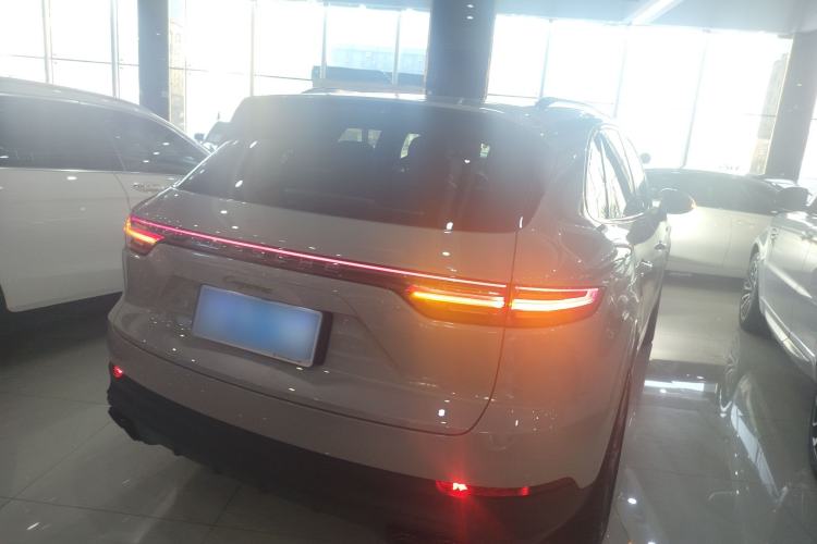 Used Porsche Cayenne E-Hybrid 2022 Cayenne E-Hybrid 2.0T Platinum Edition