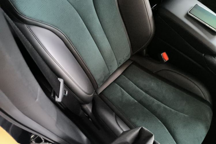 Used Geely Auto Monjaro L 2021 2.0TD DCT EVO Two-Wheel Drive Prestige Version Right Front Seat