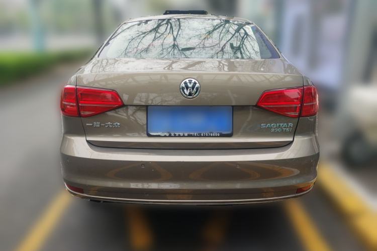 Used Volkswagen Sagitar 2015 230TSI Automatic Luxury Model