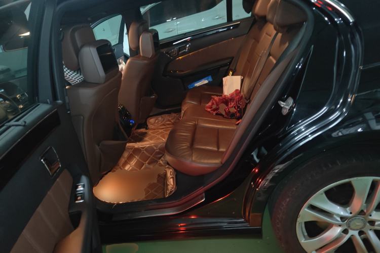 Used Mercedes-Benz E-Class 2010 E 300 L Fashion Model