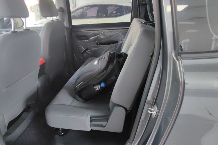 Used Wuling Hongguang New Energy 2024 All-Electric Model 300KM Standard Version