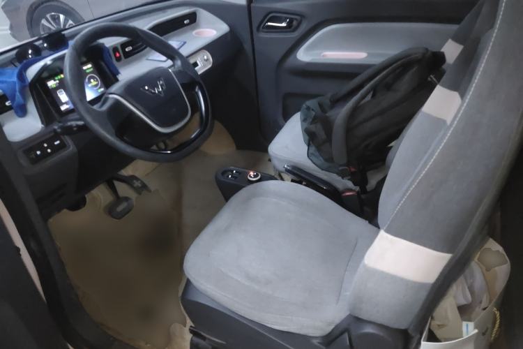 Used Wuling Hongguang MINIEV 2021 Macaron Fashion Edition Lithium-Ion Battery Left Front Seat