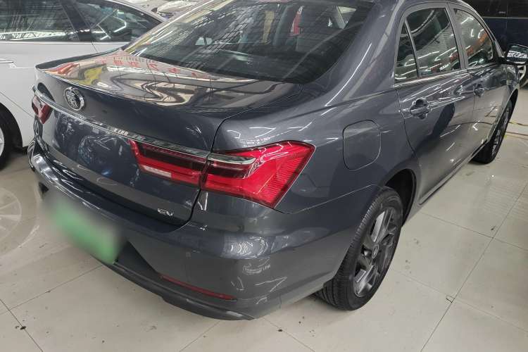 Used BYD Qin New Energy 2019 High-Range Luxury Model
