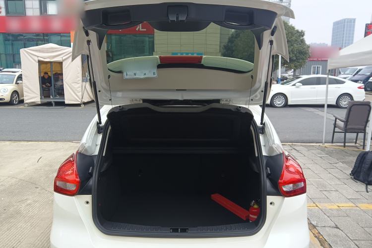 Used Ford Focus 2017 Hatchback 1.6L Automatic Comfort Plus SmartDrive Edition
