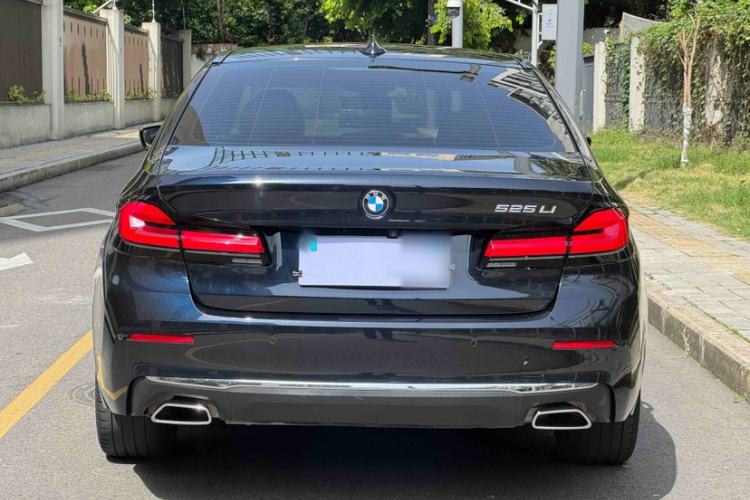 Used BMW 5 Series 2021 Updated Version 525Li Luxury Package Exterior 11