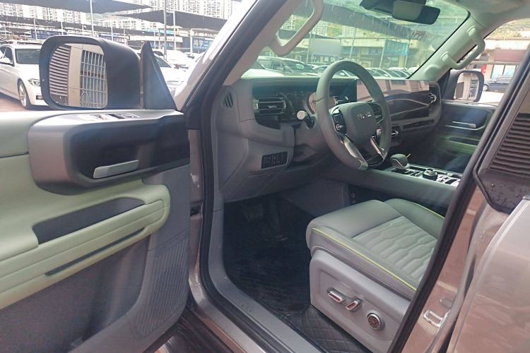 Used BAIC Off-Road BJ40 2024 2.0D All-New Blade Hero Crosser
